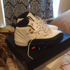 Everything 175$ almost brand new Jordan size 10.5